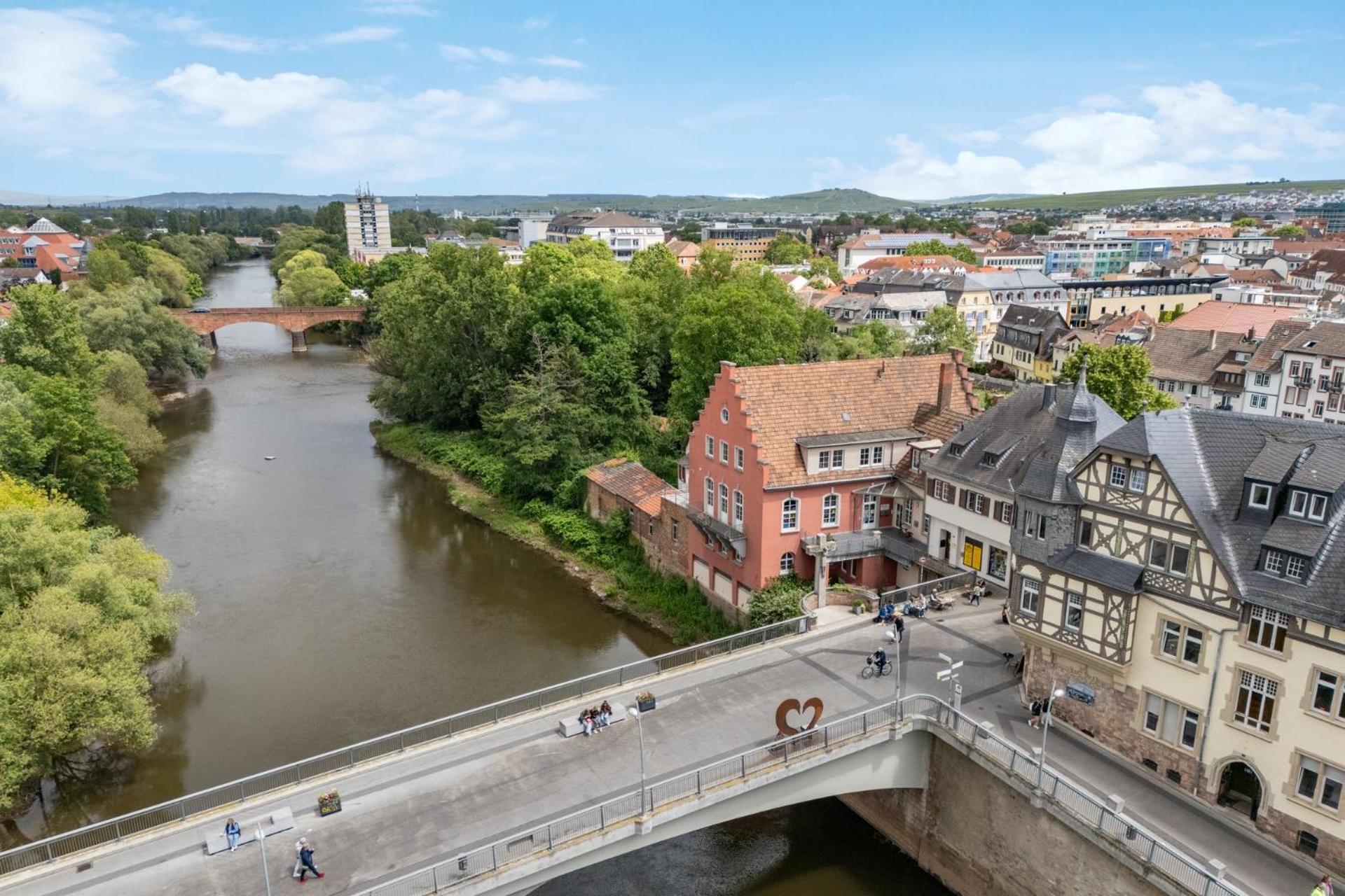 Altstadt Apartment Am Wasser Mit Parkplatz Und Riesigem Garten Bad Kreuznach Eksteriør billede